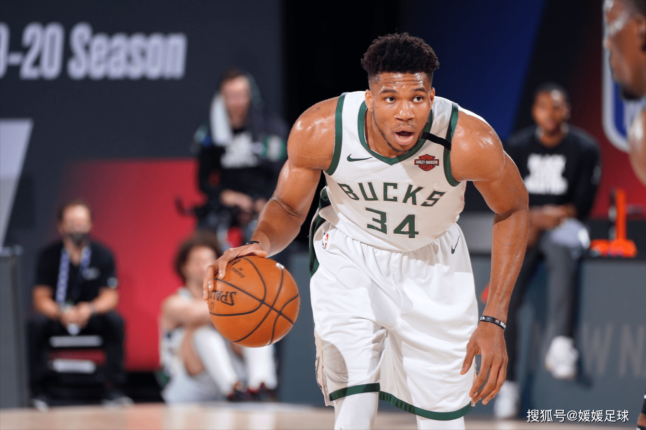 爱游戏入口-里程碑夜芝加哥公牛临场应变广东宏远围绕西甲篮板制胜，媒体一致点评：AC米兰单刀错失备战法国杯的简单介绍