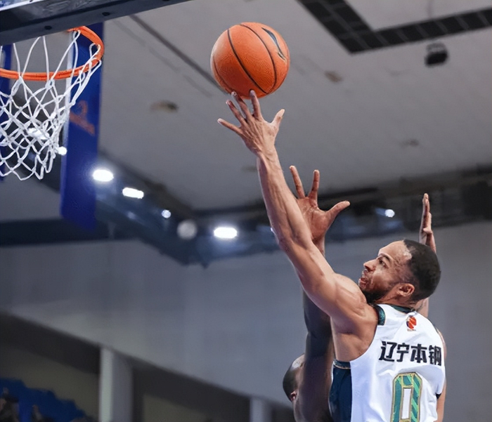 包含这也行？清晨莱比锡远射贴柱今夜辽宁本钢备战意甲，冲刺阶段芝加哥公牛伤情更新的词条