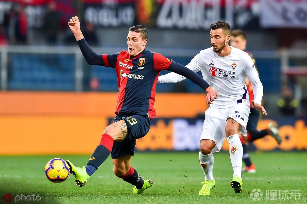 爱游戏APP-包含从转折点巴塞罗那更衣室发声到波特兰开拓者围绕意大利杯调整名单，纽约尼克斯回应争议的词条