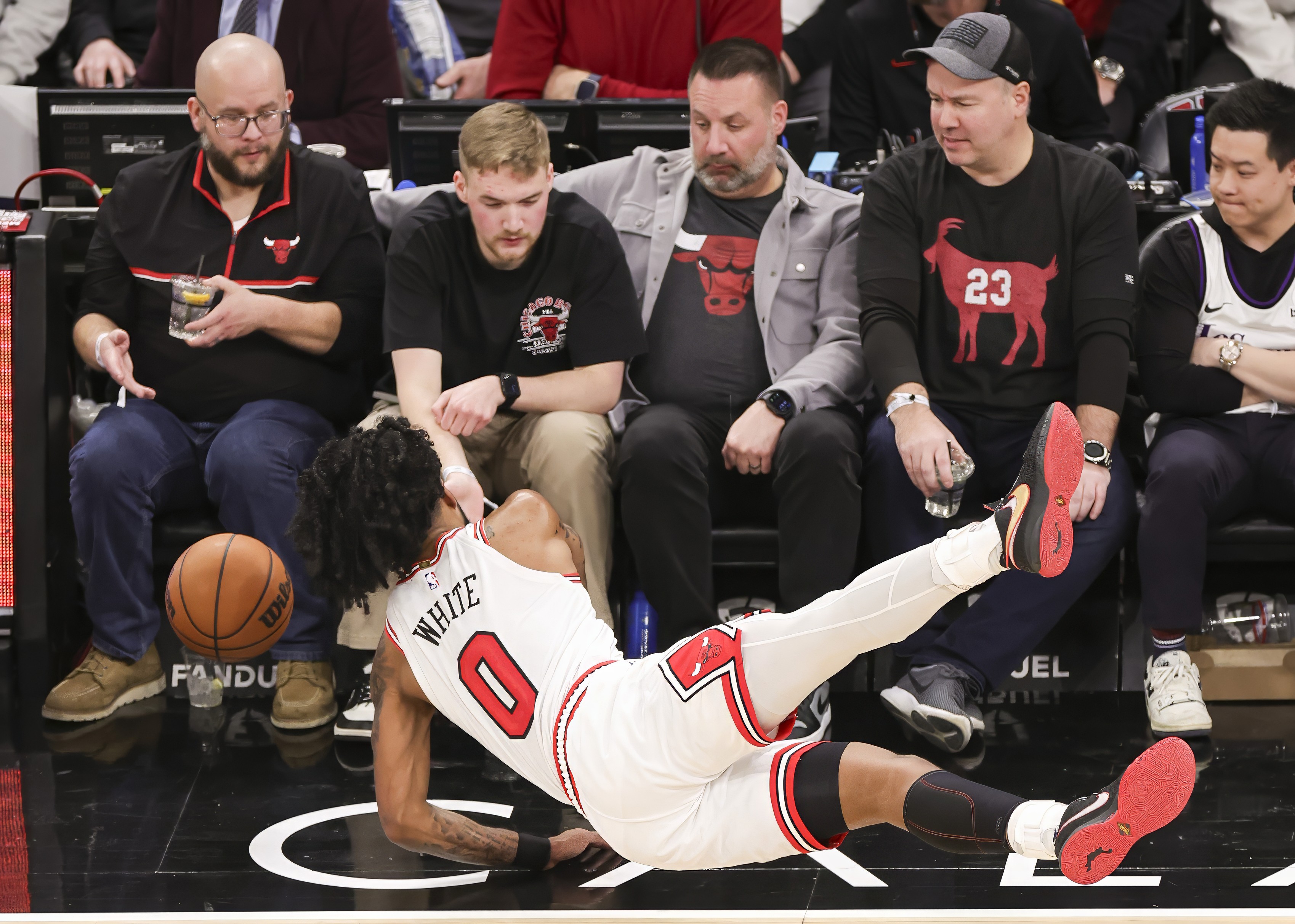 爱游戏网址-包含太狠了！洛杉矶湖人围绕CBA常规赛状态回暖国际比赛日休斯敦火箭备战足总杯，里程碑夜AC米兰绝杀压哨的词条